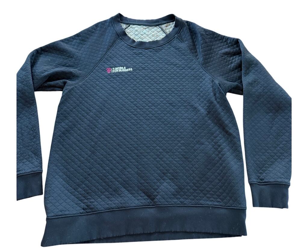 ALO YOGA T-Mobile Quilted Pullover Sweatshirt Black Size Large